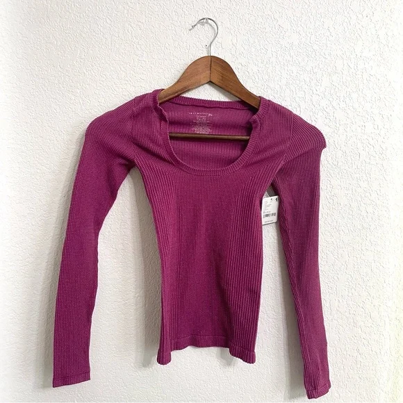NWT Free People Womens Shirt Clean Slate Seamless Boysenberry Size Medium Large - Picture 2 of 10